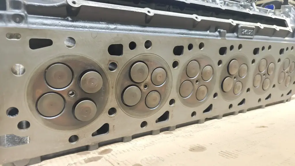 MAN cylinder head (complete) 51031006863 – 5