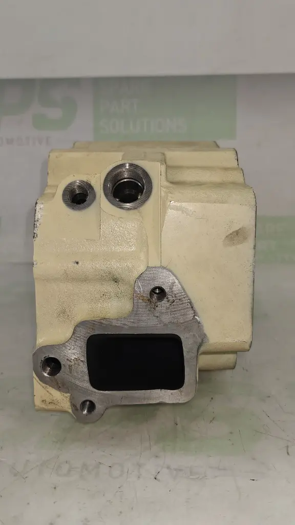 MAN cylinder head v 51031006381 – 5