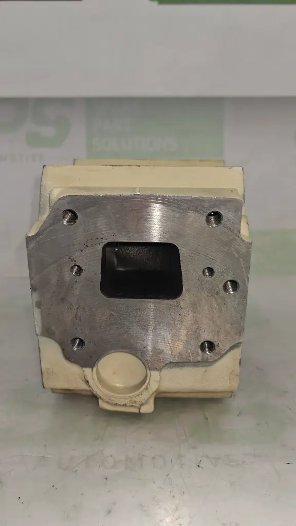 MAN cylinder head v 51031006381 – 10