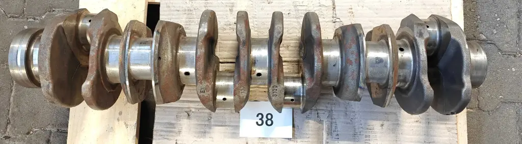 51021006022 U |  crankshaft