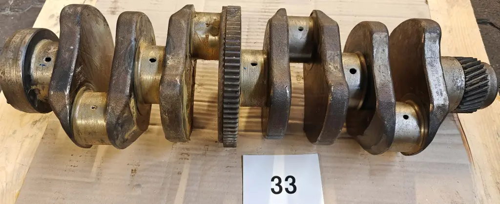 51021016007 U |  crankshaft