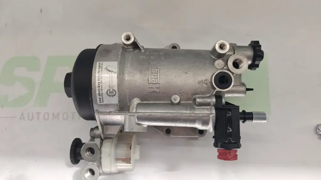 MAN Fuel service centre with 51125017347