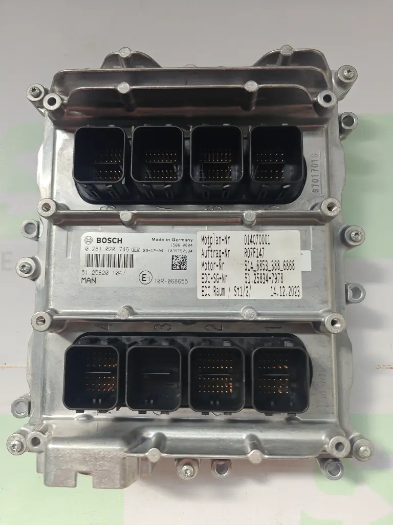 MAN ECU Engine control unit 0281020746