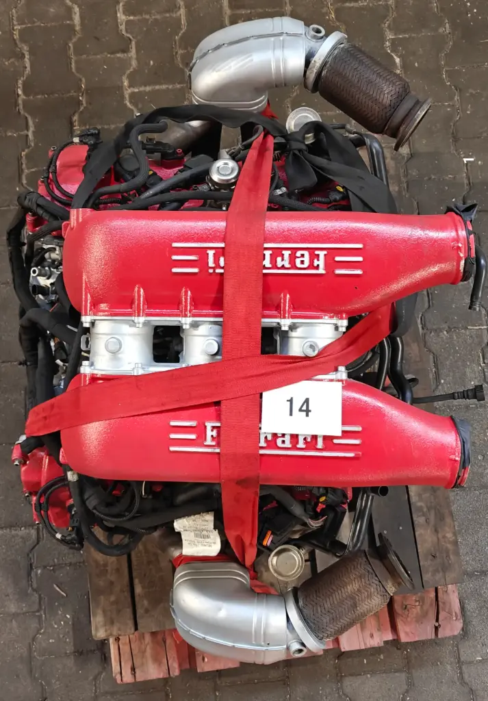 SCEFERRARIU | FERRARI 458 complete engine bj2021 21350km
