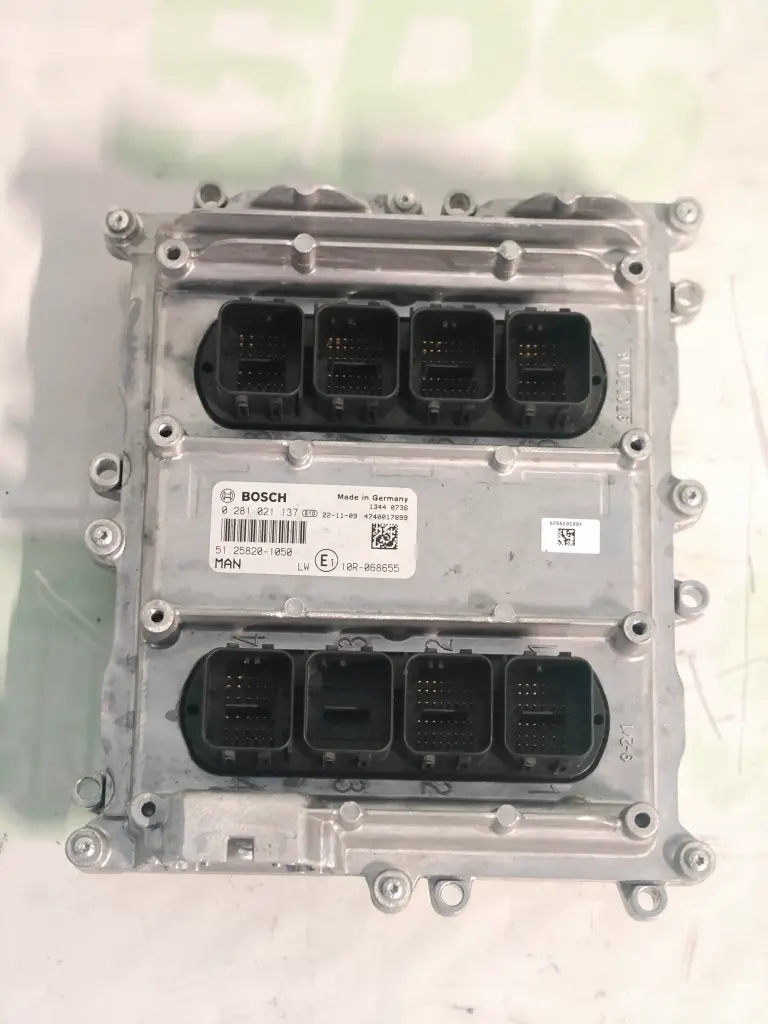 MAN Motorsteuergerat 0281021137